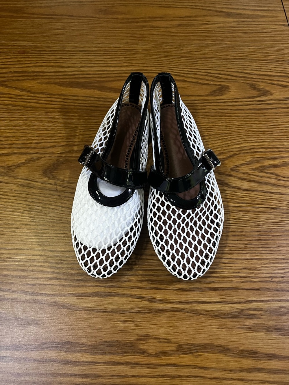 White Mesh Mary Jane Flats with Black Patent Trim Size 36